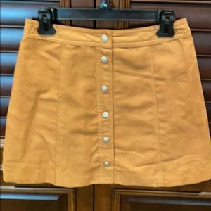 H&M Divided suede-like skirt size 6